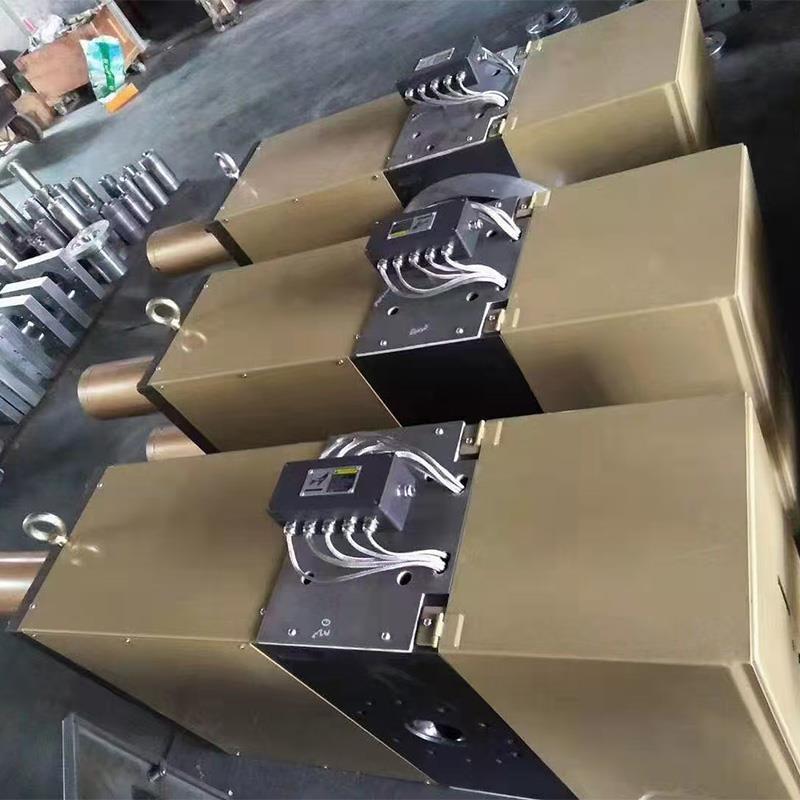 擠出機換網(wǎng)器性能介紹